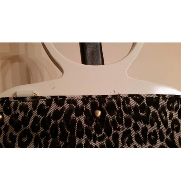 DEE Ocleppo hand or shoulder bag purse reversable animal print or stripe acrylic - Picture 5 of 8